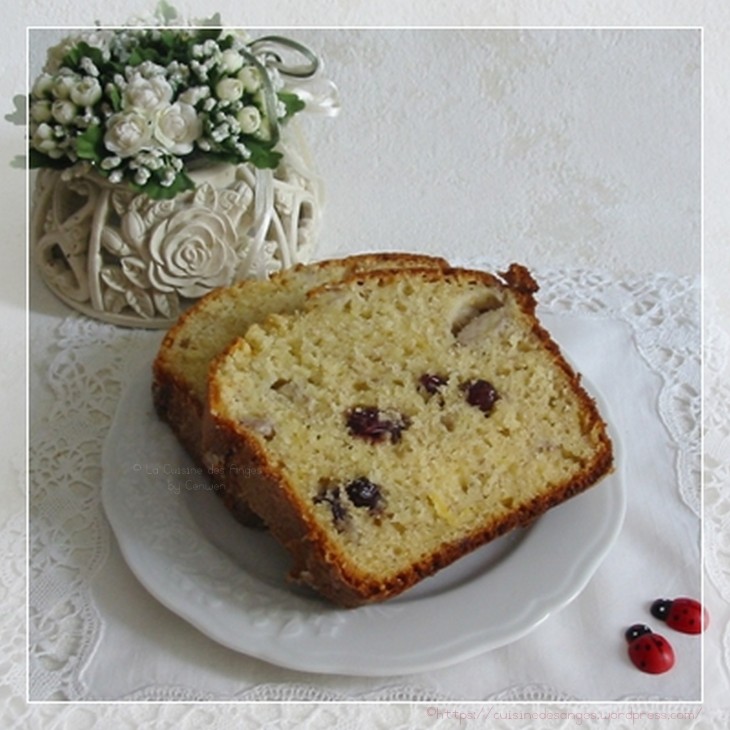 recette de cake à la banane avec du ctrion et des cranberries, recette facile, gâteau 