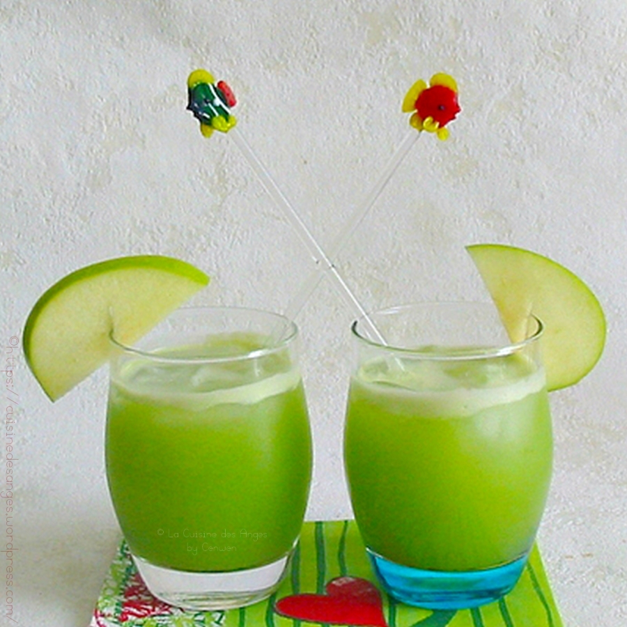 cocktail, jus de fruits et légumes pomme verte concombre citron vert et basilic, avec ou sans alcool